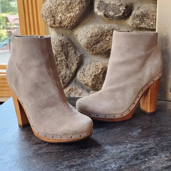 Joie Shoes - Joie Suede Taupe Dewitt Platform Clog Booties Size EU 37.5/ U.S. 7.5